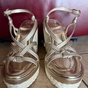 Vince Camuto Women's Delyna Wedge Sandal Gold Metallic, SZ 10M Orig.$130